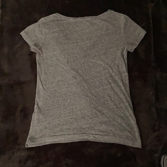 Seriously soft Essential Aero Shirt - Picture 3 of 3